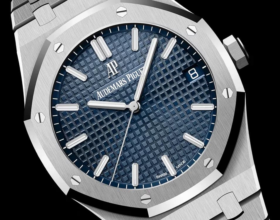 Close-up – AP Royal Oak Blue Tapisserie Dial